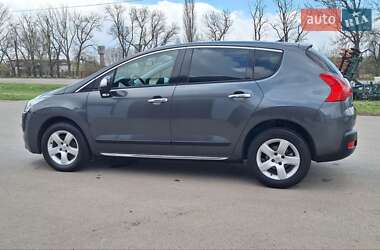 Позашляховик / Кросовер Peugeot 3008 2012 в 