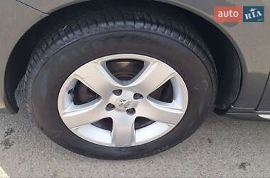 Позашляховик / Кросовер Peugeot 3008 2012 в 