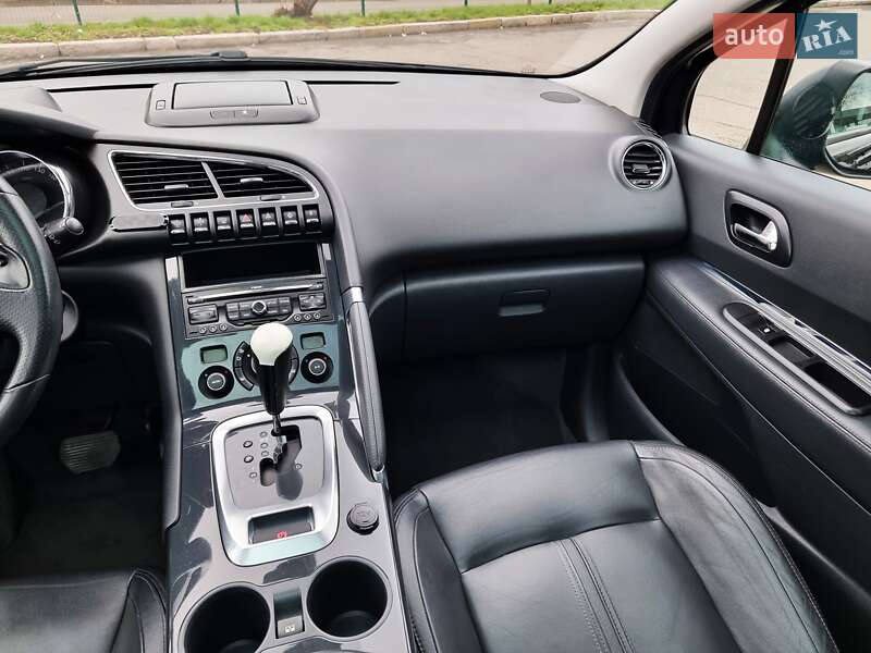 Позашляховик / Кросовер Peugeot 3008 2011 в Хмельницькому