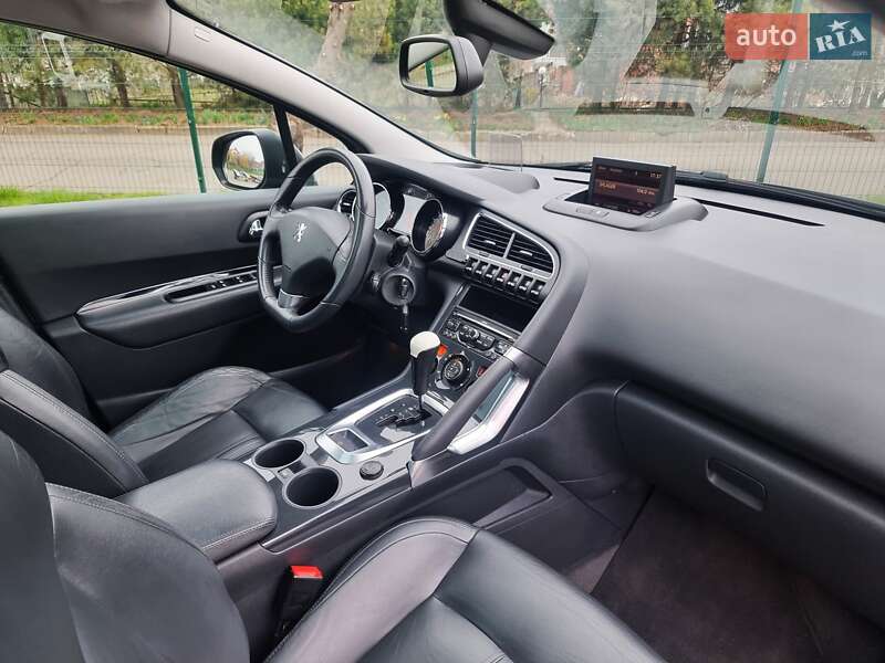 Позашляховик / Кросовер Peugeot 3008 2011 в Хмельницькому