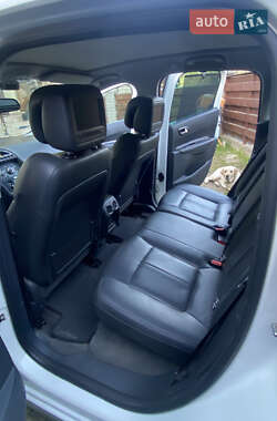 Внедорожник / Кроссовер Peugeot 3008 2011 в 