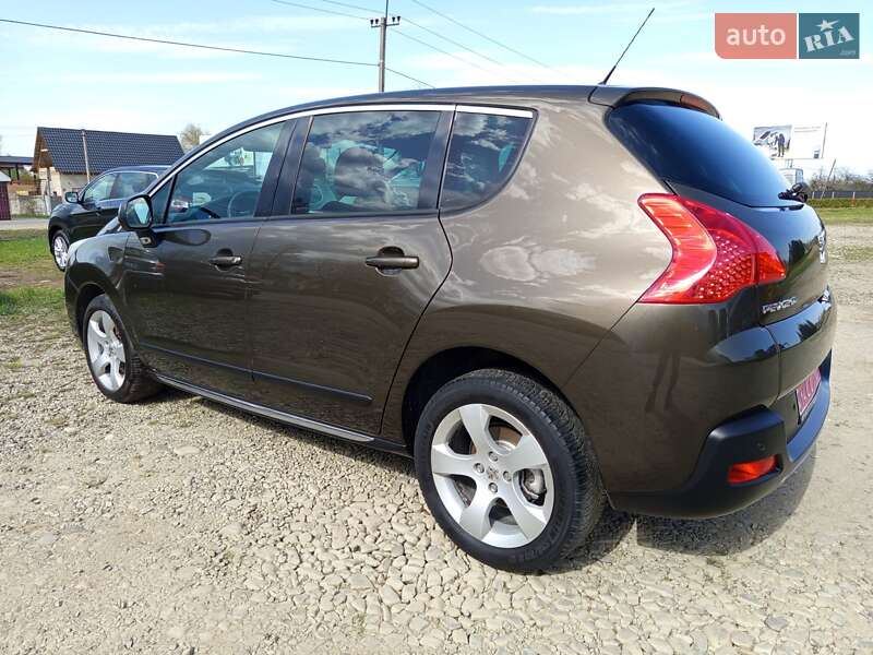 Peugeot 3008 2011