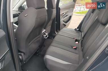Позашляховик / Кросовер Peugeot 3008 2020 в 