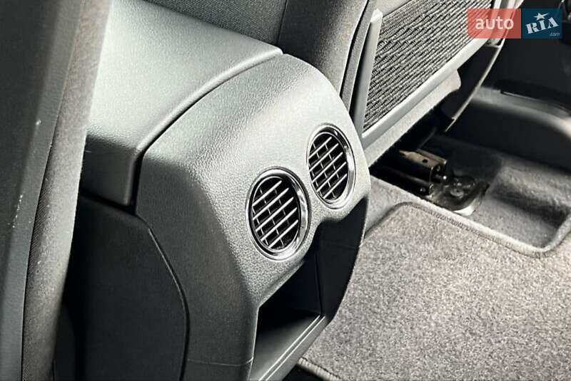 Внедорожник / Кроссовер Peugeot 3008 2015 в Ровно