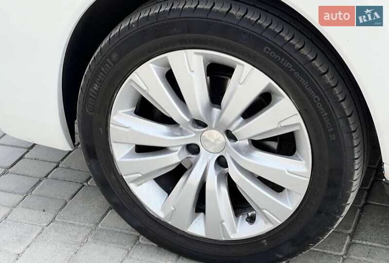 Внедорожник / Кроссовер Peugeot 3008 2015 в Ровно