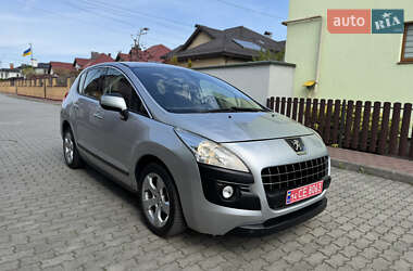 Внедорожник / Кроссовер Peugeot 3008 2013 в 
