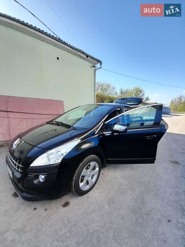 Внедорожник / Кроссовер Peugeot 3008 2012 в Каменец-Подольском