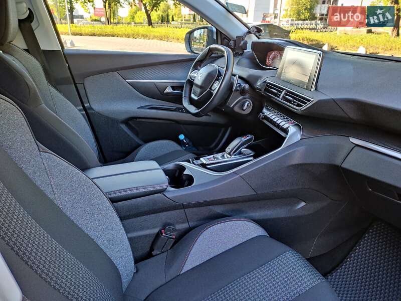 Позашляховик / Кросовер Peugeot 3008 2019 в Рівному