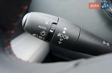 Внедорожник / Кроссовер Peugeot 3008 2013 в 