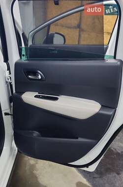 Внедорожник / Кроссовер Peugeot 3008 2013 в 