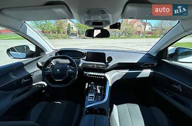 Внедорожник / Кроссовер Peugeot 3008 2021 в 