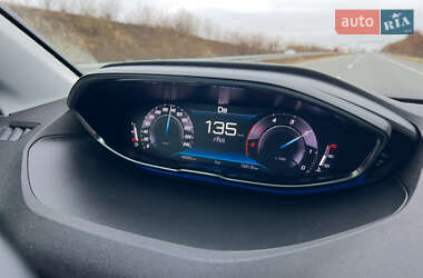 Внедорожник / Кроссовер Peugeot 3008 2021 в 