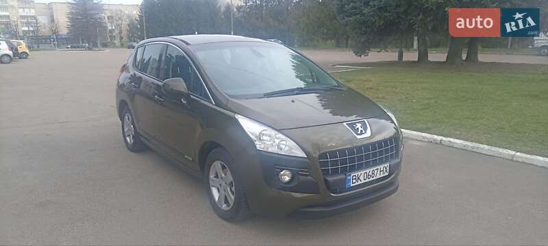 Позашляховик / Кросовер Peugeot 3008 2010 в Рівному
