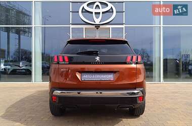 Внедорожник / Кроссовер Peugeot 3008 2018 в 