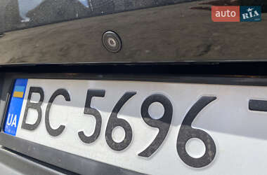 Позашляховик / Кросовер Peugeot 3008 2014 в 