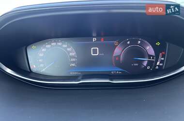 Внедорожник / Кроссовер Peugeot 3008 2022 в 