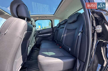 Позашляховик / Кросовер Peugeot 3008 2014 в 