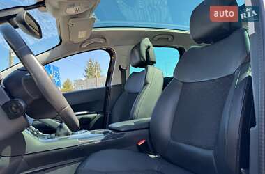 Позашляховик / Кросовер Peugeot 3008 2014 в 