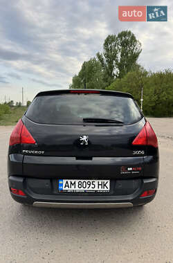 Позашляховик / Кросовер Peugeot 3008 2011 в 
