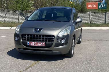 Позашляховик / Кросовер Peugeot 3008 2010 в 