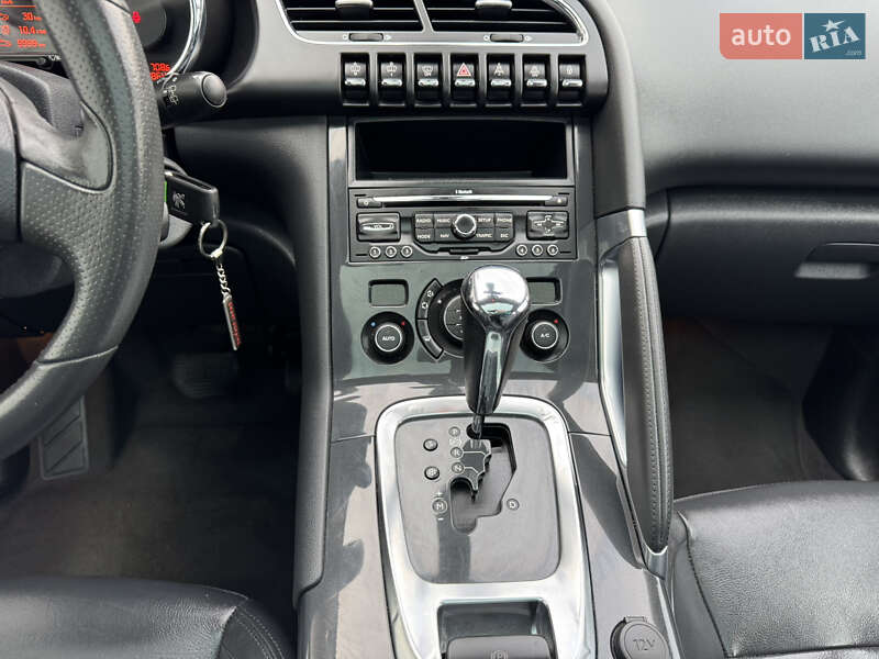 Внедорожник / Кроссовер Peugeot 3008 2012 в Киеве