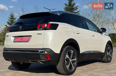 Позашляховик / Кросовер Peugeot 3008 2018 в 