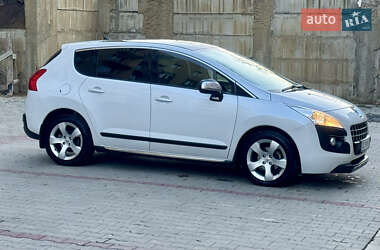 Внедорожник / Кроссовер Peugeot 3008 2011 в Черновцах