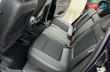 Внедорожник / Кроссовер Peugeot 3008 2015 в 