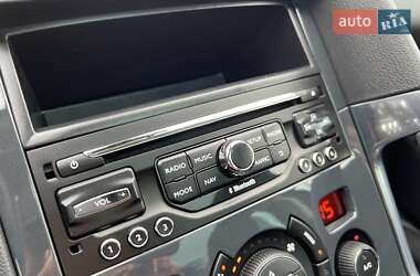 Внедорожник / Кроссовер Peugeot 3008 2015 в 