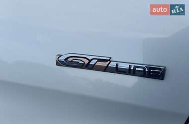 Внедорожник / Кроссовер Peugeot 3008 2019 в 