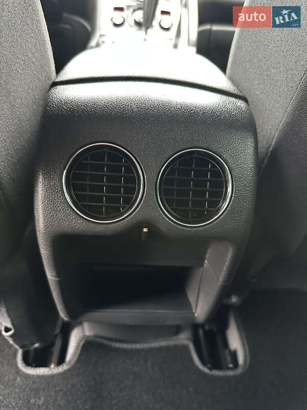 Позашляховик / Кросовер Peugeot 3008 2014 в Стрию