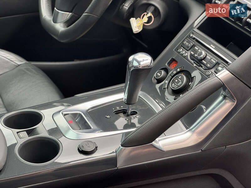 Позашляховик / Кросовер Peugeot 3008 2012 в Стрию