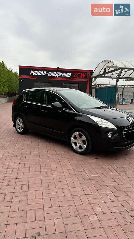 Позашляховик / Кросовер Peugeot 3008 2011 в Рівному