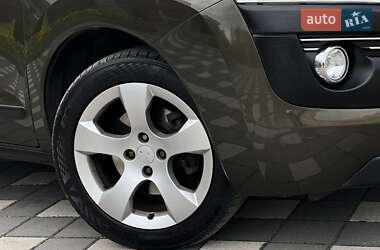 Позашляховик / Кросовер Peugeot 3008 2011 в 