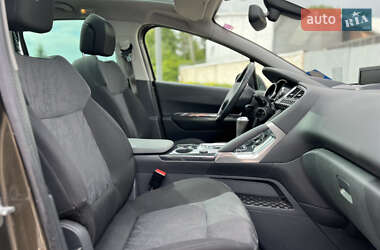 Позашляховик / Кросовер Peugeot 3008 2011 в 