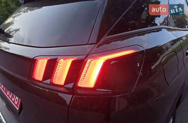 Позашляховик / Кросовер Peugeot 3008 2020 в 