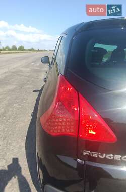 Позашляховик / Кросовер Peugeot 3008 2011 в 