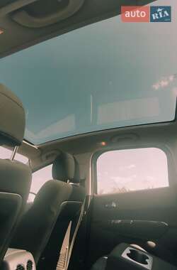 Позашляховик / Кросовер Peugeot 3008 2011 в 