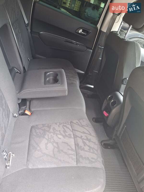 Позашляховик / Кросовер Peugeot 3008 2012 в Івано-Франківську фото 7 Позашляховик / Кросовер Peugeot 3008 2012 в Івано-Франківську