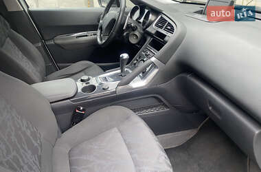 Внедорожник / Кроссовер Peugeot 3008 2012 в 
