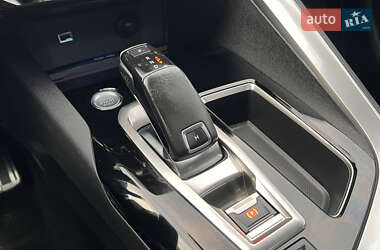 Внедорожник / Кроссовер Peugeot 3008 2019 в 