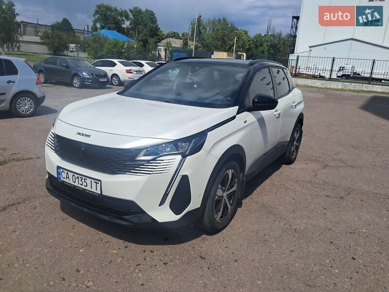 Позашляховик / Кросовер Peugeot 3008 2022 в 