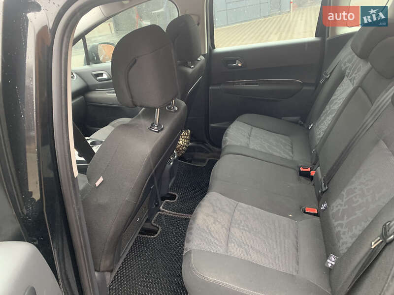 Позашляховик / Кросовер Peugeot 3008 2009 в Коломиї фото 12 Позашляховик / Кросовер Peugeot 3008 2009 в Коломиї