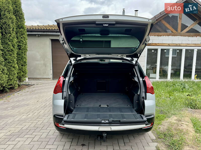 Позашляховик / Кросовер Peugeot 3008 2011 в Луцьку