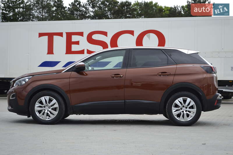 Позашляховик / Кросовер Peugeot 3008 2017 в Хусті