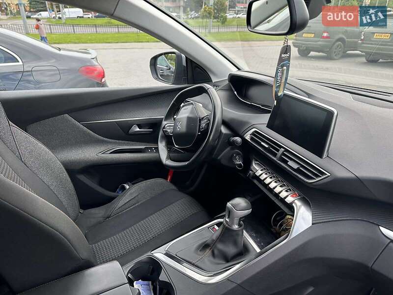 Позашляховик / Кросовер Peugeot 3008 2016 в Львові