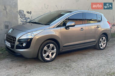 Позашляховик / Кросовер Peugeot 3008 2010 в Чернівцях