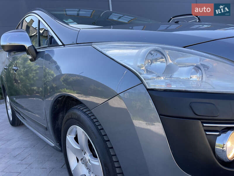 Позашляховик / Кросовер Peugeot 3008 2011 в Львові