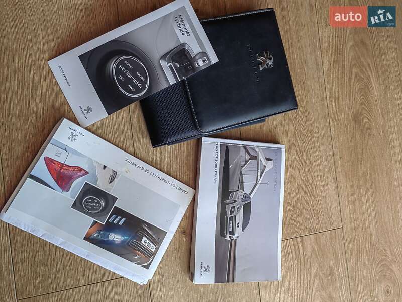 Позашляховик / Кросовер Peugeot 3008 2013 в Косові