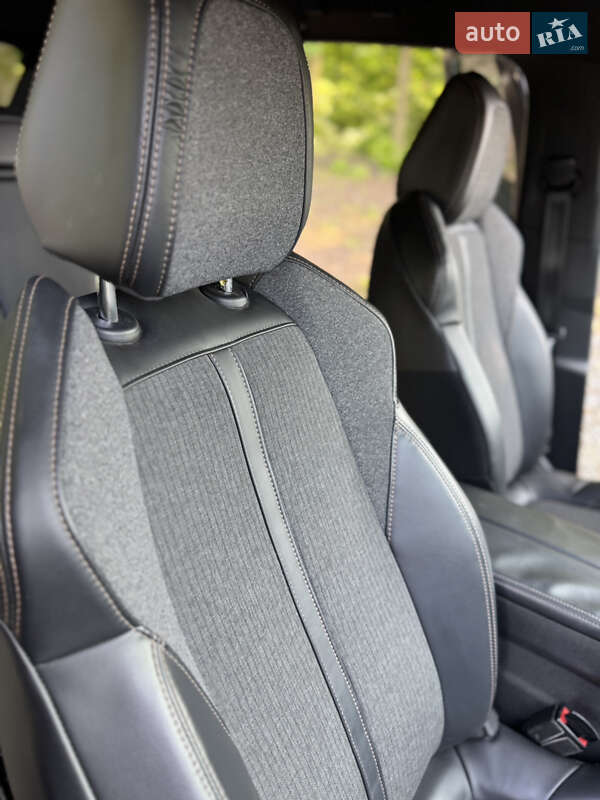 Позашляховик / Кросовер Peugeot 3008 2017 в Самборі